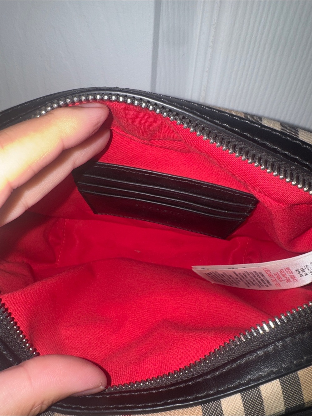 Burberry Beige Black Check Messenger Bag with Red Accents-made in china - Picture 4 of 7